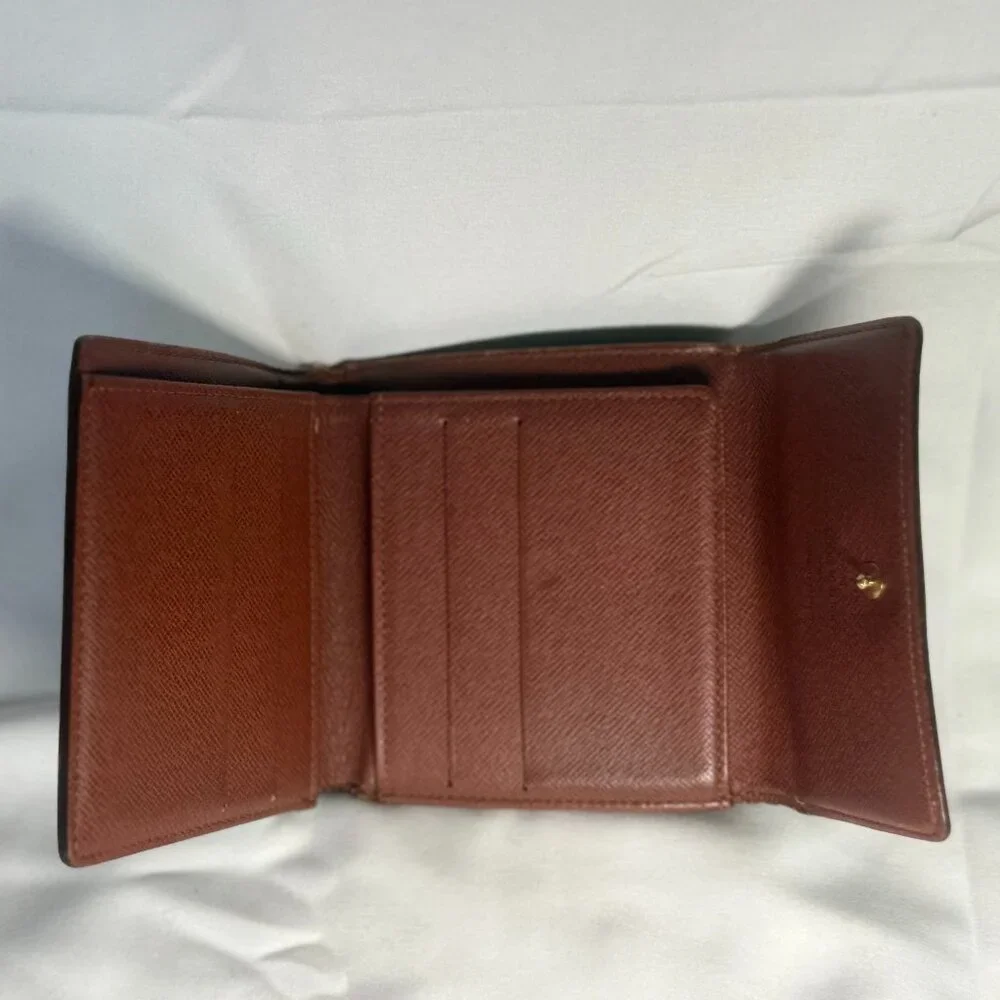 Louis Vuitton Certified Authentic Monogram Portefeuille Elise Bifold Wallet $699